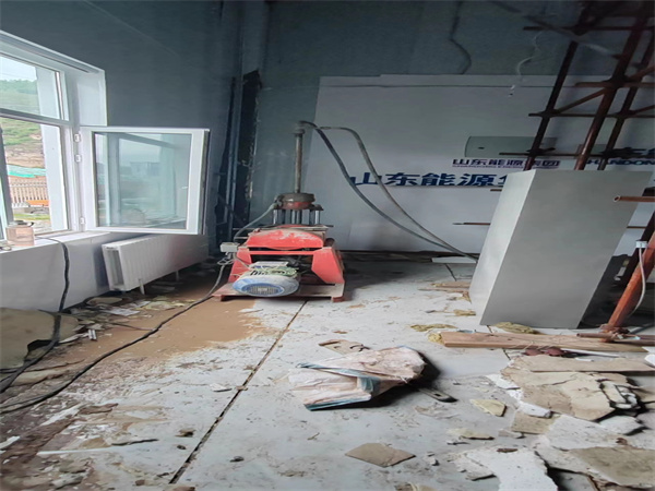 贡觉地基基础下沉墙体裂缝加固注浆顶升施工